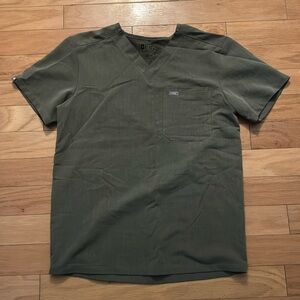 Figs | Technical Collection | scrub top | in moss green | size S